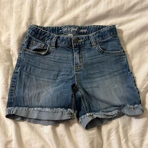 Cat & Jack Girls L (10-12) Adjustable Waist darker blue jean shorts 5.25” inseam